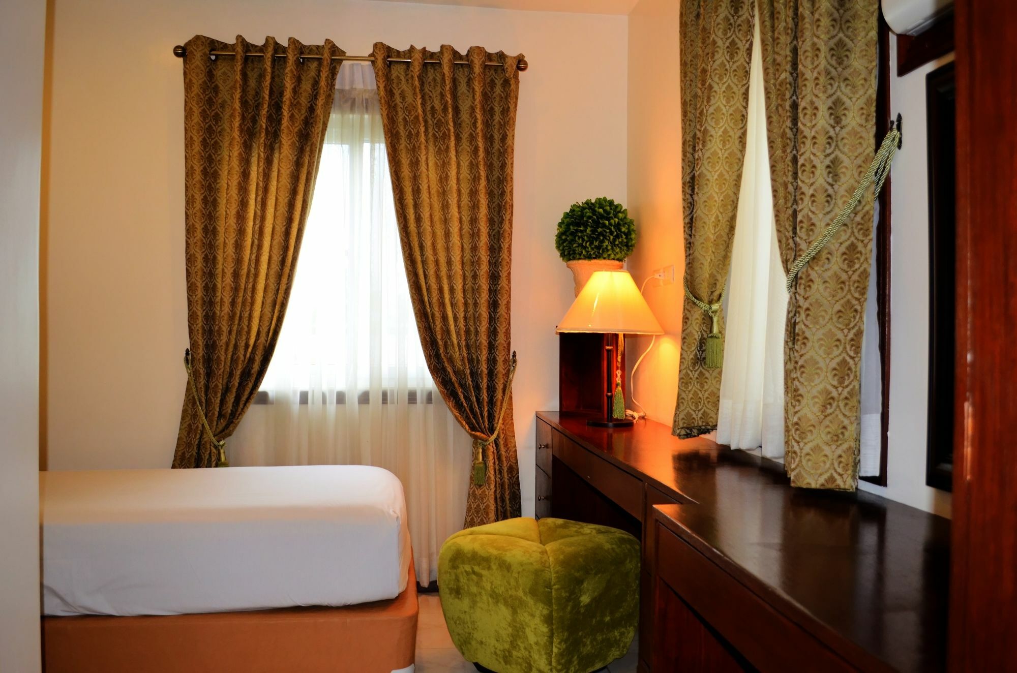 Grand Isabella Residences Cebu Extérieur photo